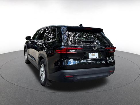 Used 2025 Toyota Grand Highlander FWD image 9