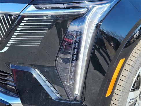 New 2025 Cadillac Escalade IQ Luxury 2 image 5