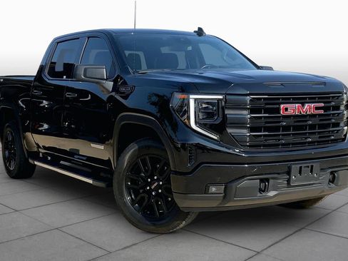 Used 2022 GMC Sierra 1500 Elevation AWD/4WD image 3