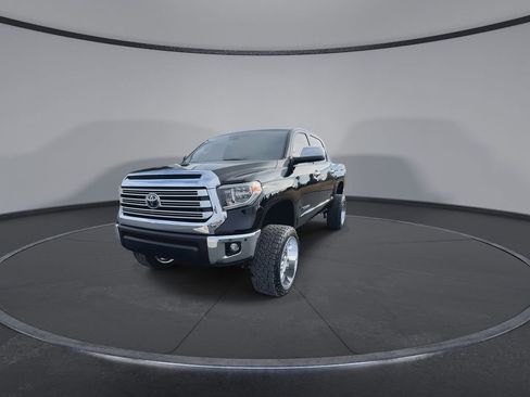 Used 2020 Toyota Tundra Limited w/ Limited Premium Package image 4