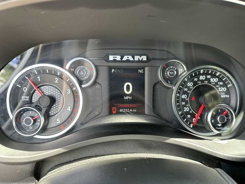 Used 2024 RAM 3500 Big Horn image 24