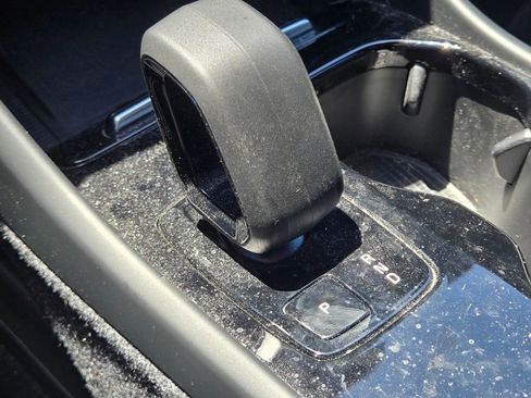 Used 2023 Volvo C40 P8 Recharge Plus AWD/4WD image 24