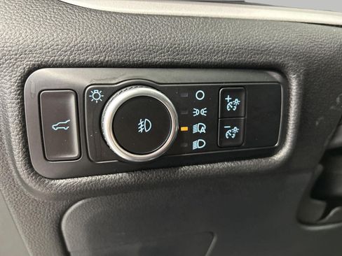 Used 2024 Ford Explorer XLT w/ Equipment Group 202A AWD/4WD image 11