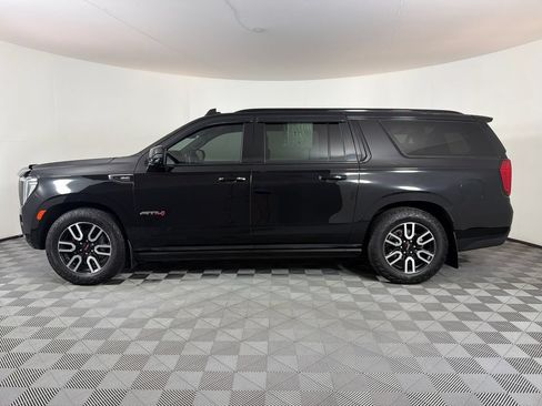 Used 2023 GMC Yukon XL AT4 w/ AT4 Premium Plus Package AWD/4WD image 6