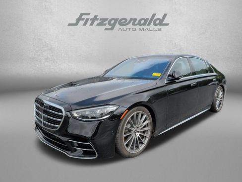 Used 2025 Mercedes-Benz S 580 4MATIC Sedan image 3