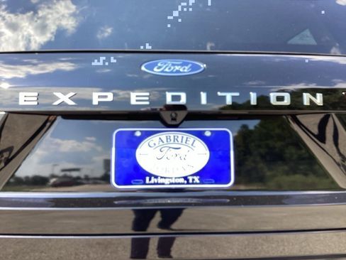 New 2025 Ford Expedition Platinum image 24