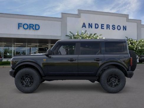 New 2026 Ford Bronco Badlands AWD/4WD image 3