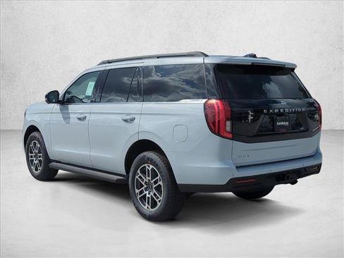 New 2026 Ford Expedition Active RWD image 9