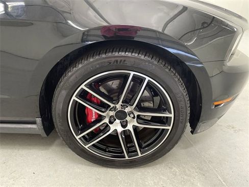 Used 2011 Ford Mustang GT Premium w/ Brembo Brake Pkg image 14