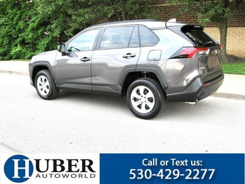 Used 2019 Toyota RAV4 LE image 2