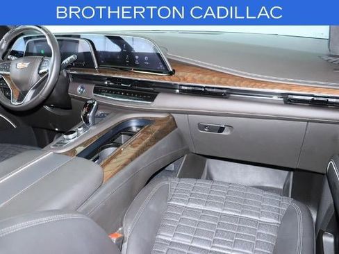 Certified 2023 Cadillac Escalade Sport Platinum w/ LPO, ONYX Package AWD/4WD image 31