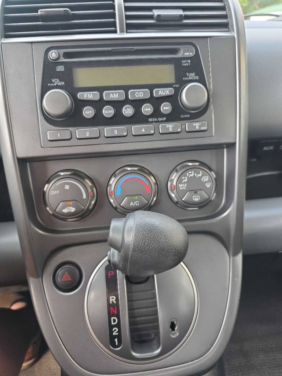 Used 2004 Honda Element EX image 12