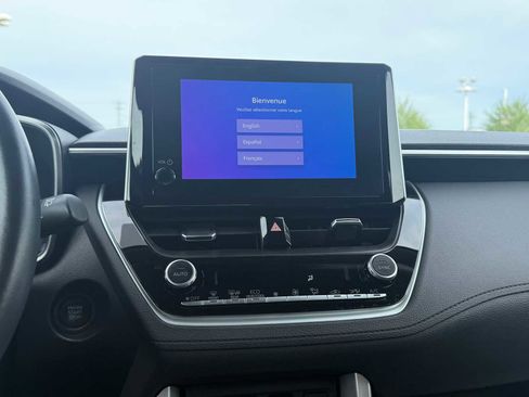 Used 2024 Toyota Corolla Cross XLE w/ Convenience Package FWD image 19