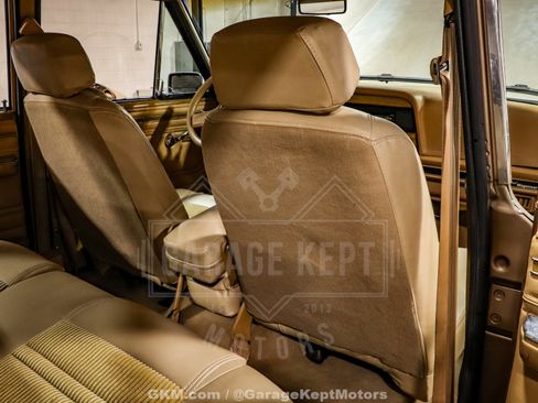 Used 1988 Jeep Grand Wagoneer AWD/4WD image 76