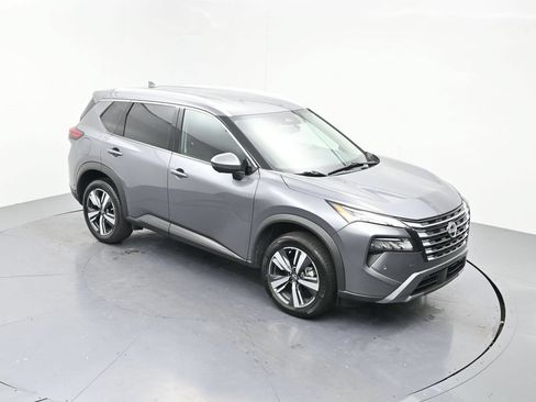 Used 2026 Nissan Rogue SL FWD image 17