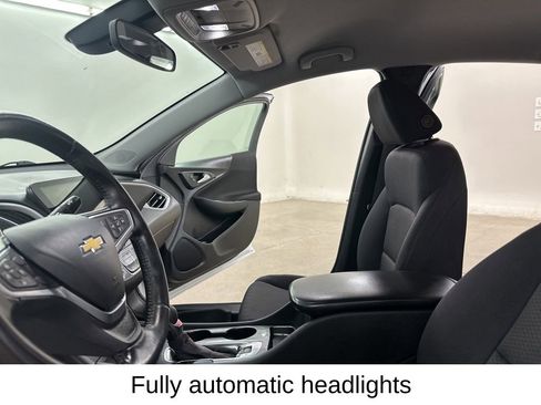 Used 2022 Chevrolet Malibu RS image 36