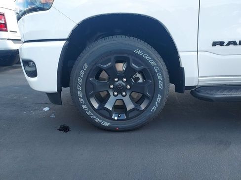 New 2026 RAM 1500 Express AWD/4WD image 10