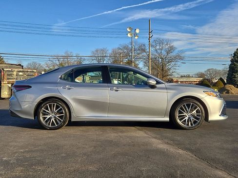 Used 2023 Toyota Camry XLE image 26