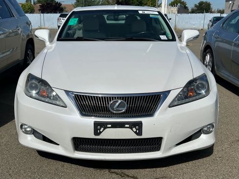 Used 2013 Lexus IS 250C RWD image 2