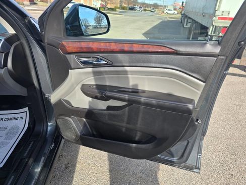 Used 2010 Cadillac SRX Premium image 46
