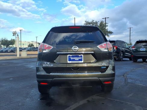 Used 2014 Nissan Rogue SV w/ SV Premium Package image 5