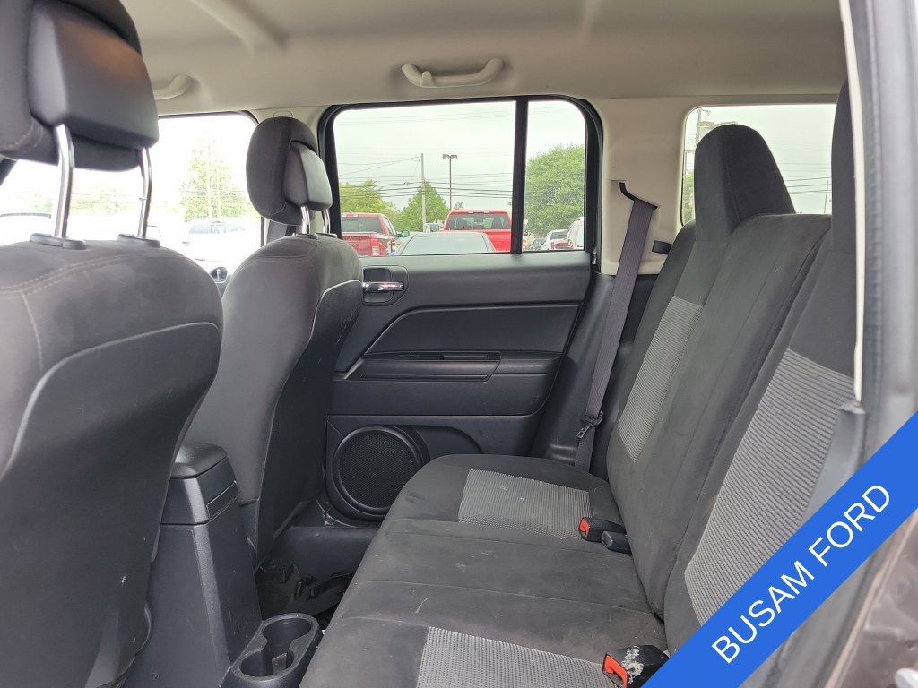Used 2016 Jeep Patriot Sport w/ Power Value Group AWD/4WD image 11