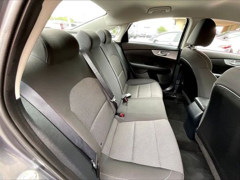 Used 2023 Kia Forte LXS w/ LXS Technology Package FWD image 16