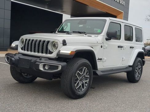 New 2026 Jeep Wrangler Sahara image 7