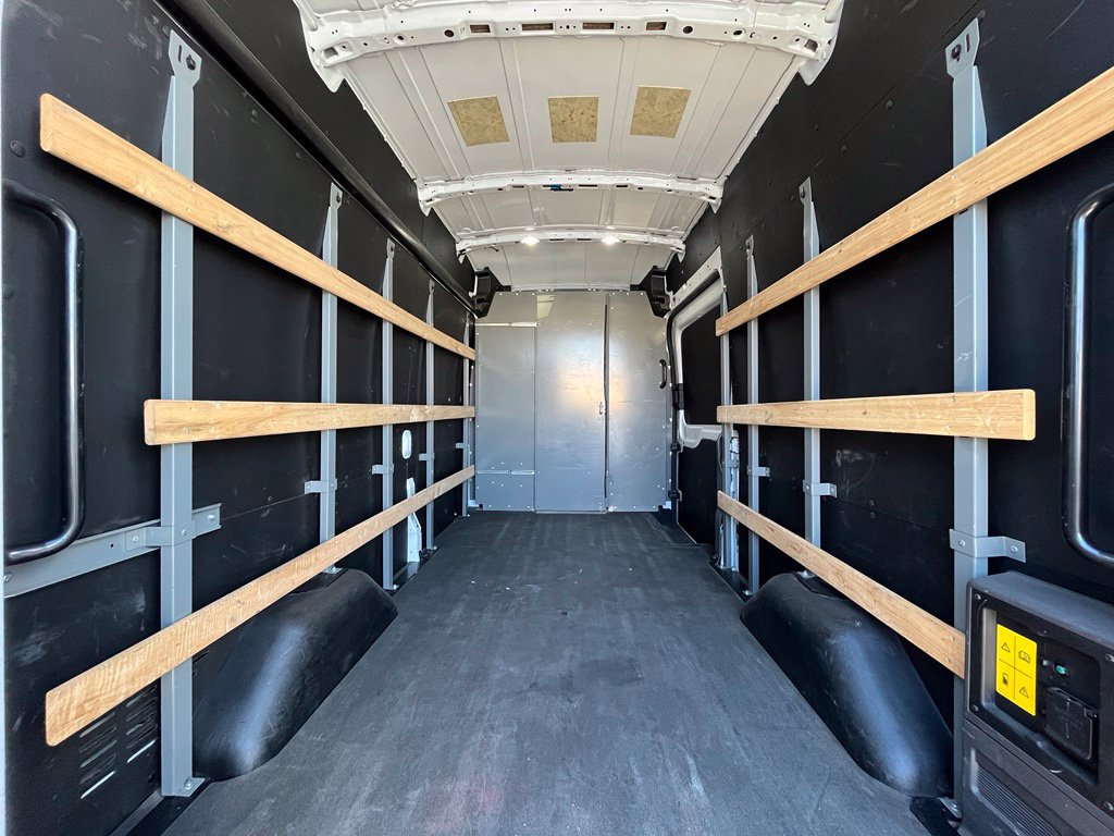 Used 2022 Ford E-Transit 148 High Roof w/ Load Area Protection Package RWD image 8