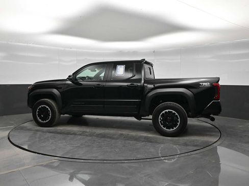 Used 2024 Toyota Tacoma TRD Off-Road w/ TRD Off Road Upgrade Package AWD/4WD image 5