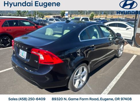 Used 2016 Volvo S60 T5 Premier w/ Convenience Package FWD image 9