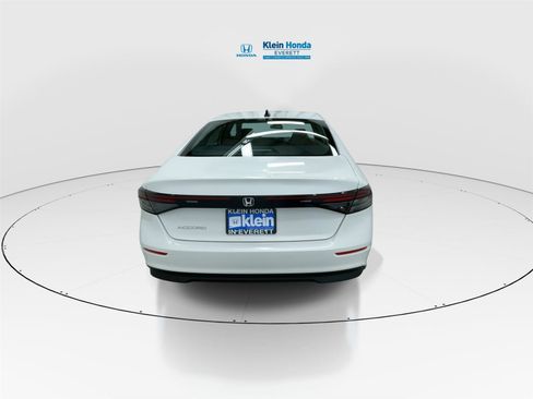 New 2025 Honda Accord SE image 9