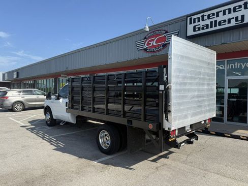 Used 2006 Ford F350 XL image 4