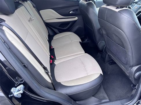 Used 2020 Buick Encore Preferred image 27