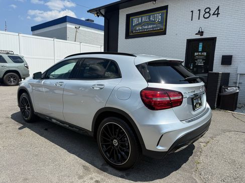Used 2019 Mercedes-Benz GLA 250 4MATIC image 3