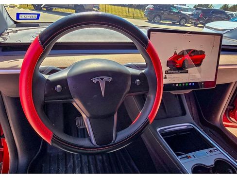 Used 2024 Tesla Model Y Long Range AWD/4WD image 16