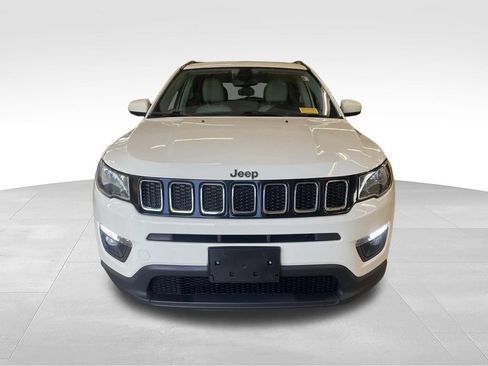 Used 2020 Jeep Compass Latitude w/ Cold Weather Group AWD/4WD image 5