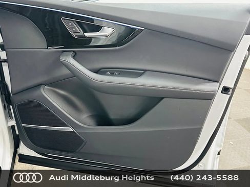Certified 2025 Audi Q7 2.0T Premium w/ Premium Plus Package AWD/4WD image 30