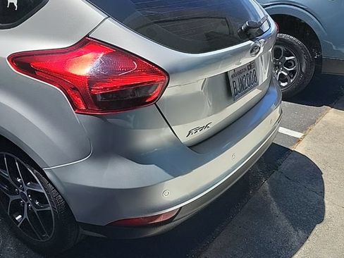 Used 2018 Ford Focus SEL FWD image 4