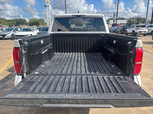 Used 2026 Toyota Tacoma TRD Sport AWD/4WD image 28