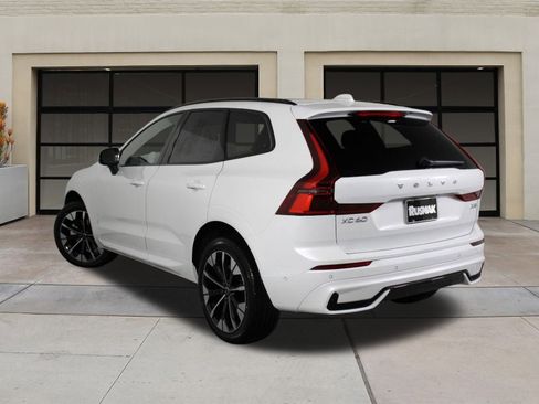 New 2026 Volvo XC60 B5 Plus w/ Climate Package PRO image 3