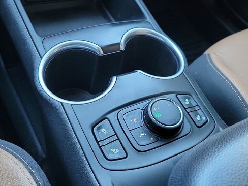 Used 2019 GMC Terrain SLT w/ Preferred Package image 18