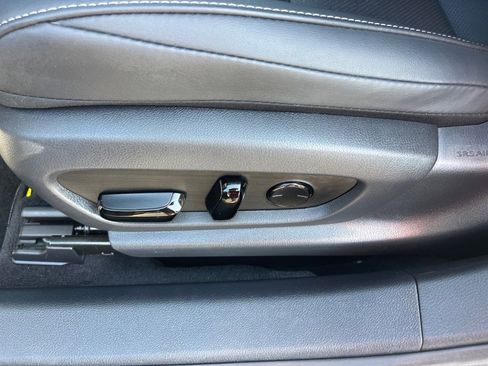 Used 2022 Lexus ES 350 w/ Premium Package image 9