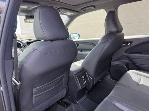 Certified 2025 Subaru Forester Limited AWD/4WD image 25