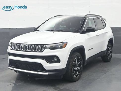 Used 2025 Jeep Compass Limited AWD/4WD image 3