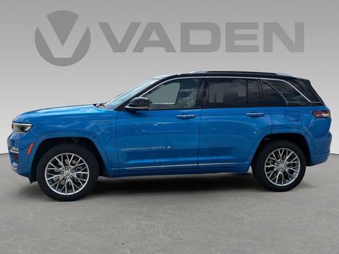 Used 2022 Jeep Grand Cherokee Summit image 7