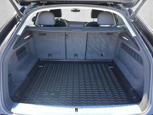Used 2022 Audi Q8 Premium Plus AWD/4WD image 6