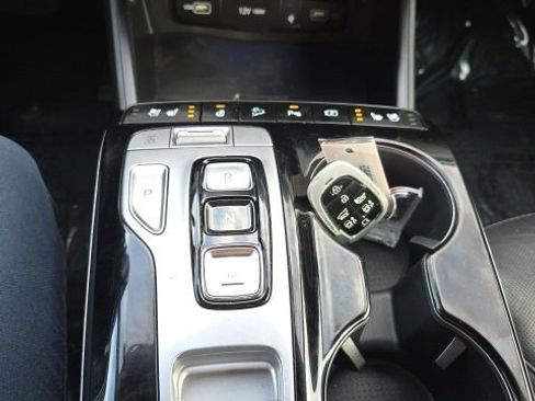 Used 2022 Hyundai Tucson Limited w/ Cargo Package image 19