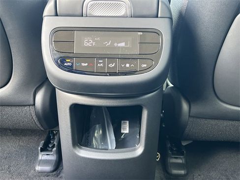 New 2026 Hyundai Ioniq 9 SE image 24