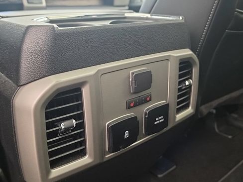 Used 2020 Ford F150 Lariat w/ Equipment Group 502A Luxury AWD/4WD image 13